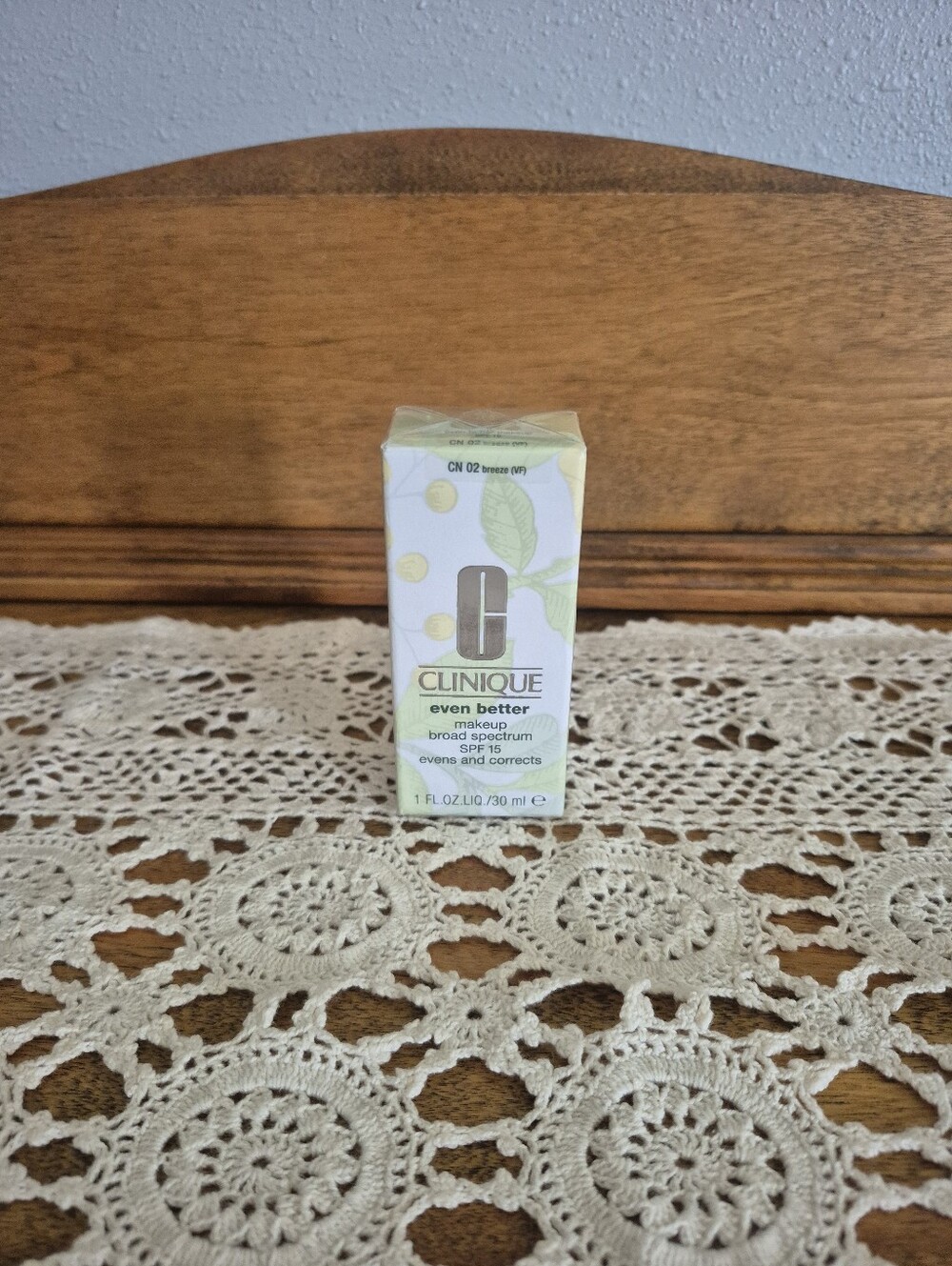 Clinique Even Better Broad Spectrum SPF 15 Evens And Corrects CN 02 Breeze
